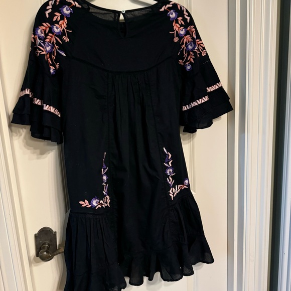 FREE PEOPLE EMBROIDERED BABYDOLL “PAVLO” DRESS SIZE XS - Picture 4 of 8